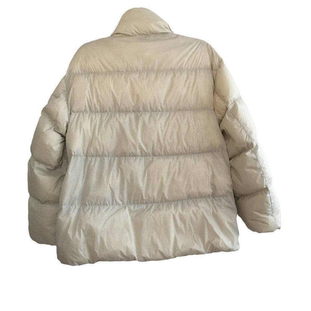 Uniqlo Ultra Light Women down jacket - Picture 7 of 7